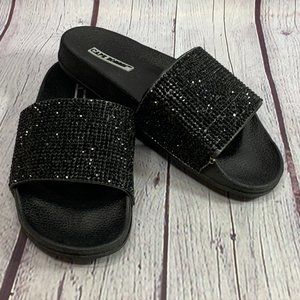 Cape Robbin Black Rhinestone Embellished Slide San